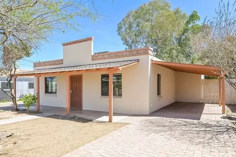1018 N Columbus Blvd, Tucson, AZ 85711