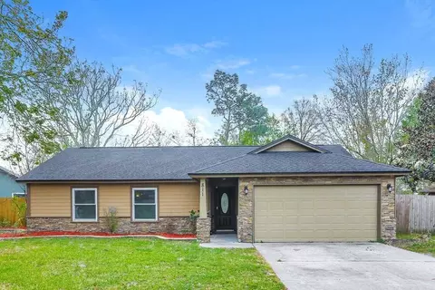 811 Elmwood St, Orange Park, FL 32065