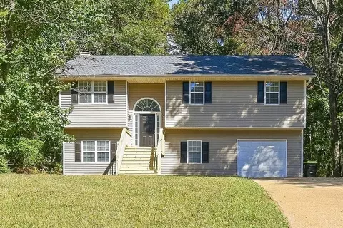 295 Widgeon Dr, Newnan, GA 30263