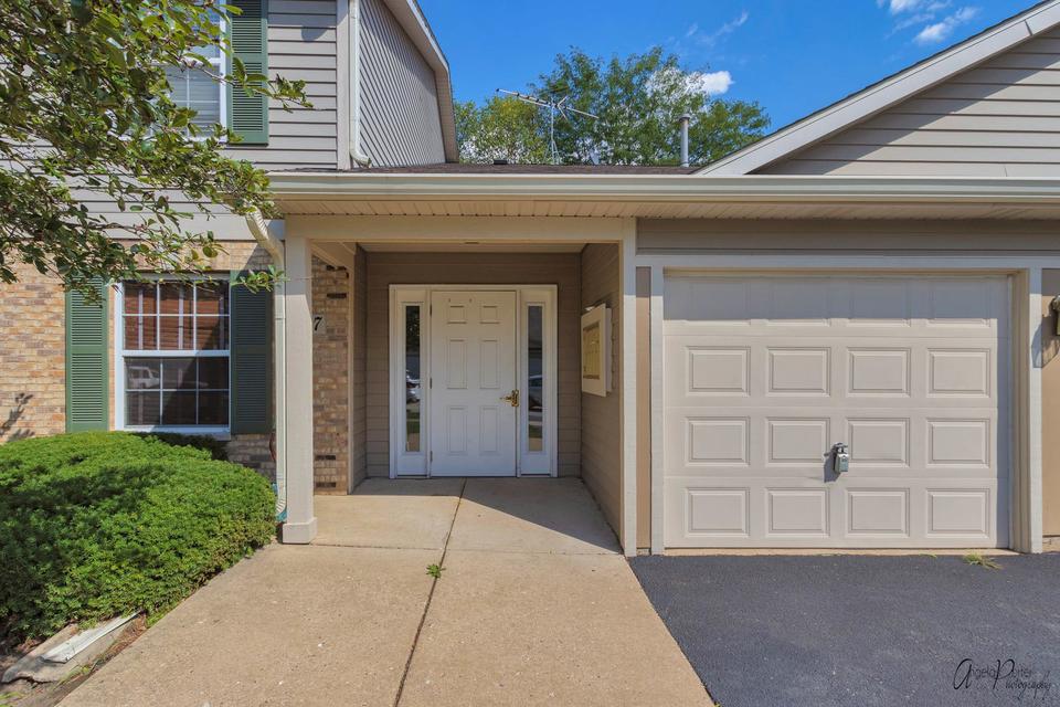 Undisclosed, Round Lake Beach, IL 60073