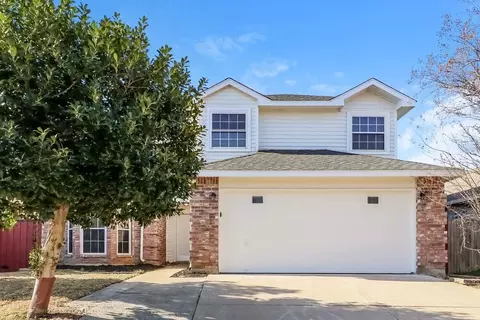 2729 Forest Creek Dr, Fort Worth, TX 76123