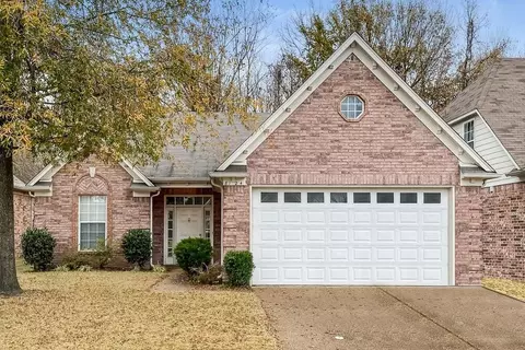 8124 Fleets Run Dr, Cordova, TN 38018