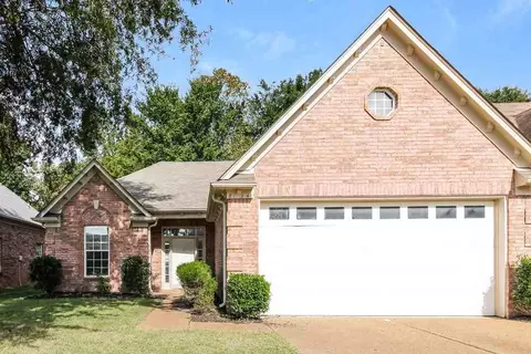 8124 Fleets Run Dr, Cordova, TN 38018
