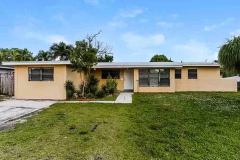 570 SW 31st Ave, Fort Lauderdale, FL 33312
