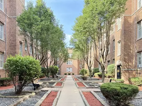 628 W Barry Ave #3N, Chicago, IL 60657