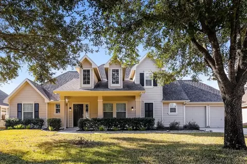22207 Summer Breeze Ln, Tomball, TX 77375