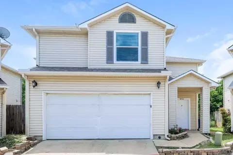 1016 Matamoros Plz, Dallas, TX 75211