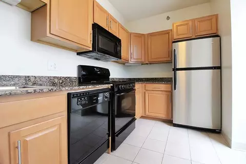 300 N Canal St, Chicago, IL 60606