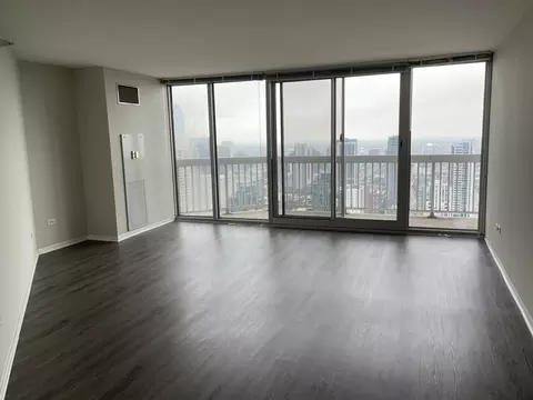 540 N State St, Chicago, IL 60654