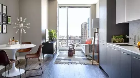 111 W Wacker Dr, Chicago, IL 60601