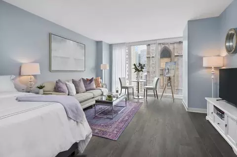 25 W Randolph St, Chicago, IL 60601