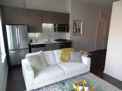 1222 W Madison St, Chicago, IL 60607