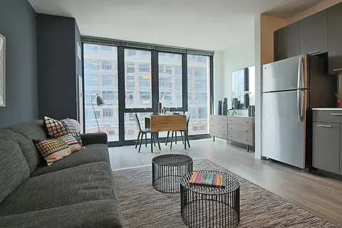637 N Wells St, Chicago, IL 60654