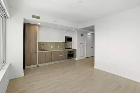 1140 N Wells St, Chicago, IL 60610