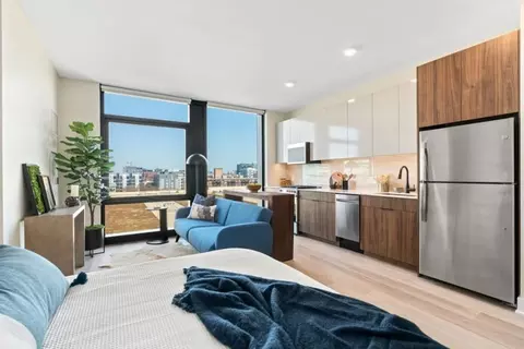 1125 W Van Buren St, Chicago, IL 60607