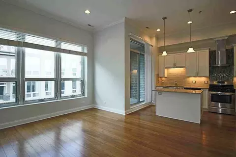 22 N Aberdeen St, Chicago, IL 60607