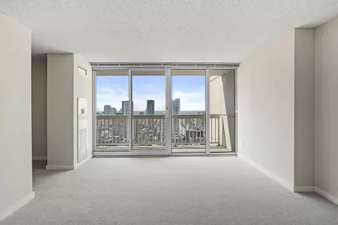 540 N State St, Chicago, IL 60654