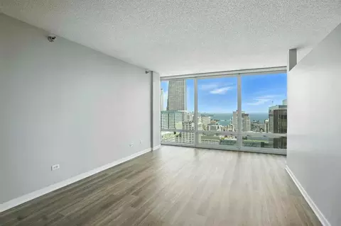 345 E Ohio St, Chicago, IL 60611