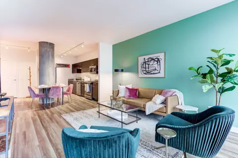840 W Blackhawk St #1-1, Chicago, IL 60642