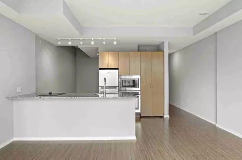 200 E Illinois St, Chicago, IL 60611