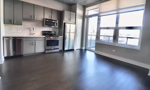 850 S Clark St, Chicago, IL 60605