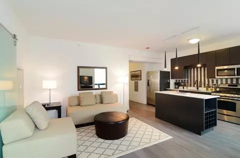 73 E Lake St, Chicago, IL 60601