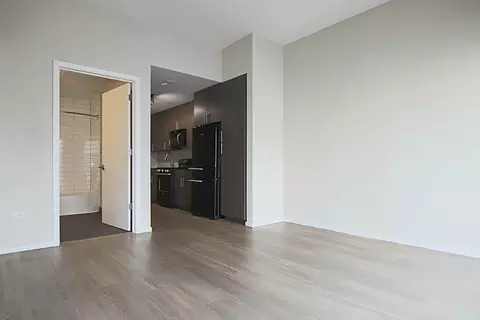 211 W Scott St, Chicago, IL 60610