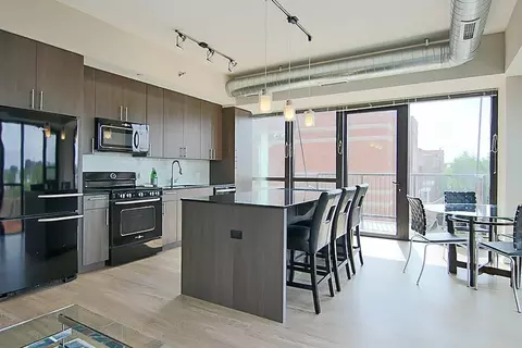 211 W Scott St #1-1, Chicago, IL 60610