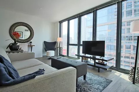 637 N Wells St, Chicago, IL 60654