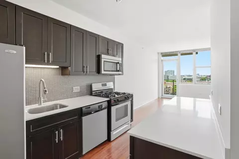 1225 N Wells St, Chicago, IL 60610