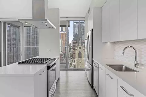 8 E Huron St #1-1, Chicago, IL 60611