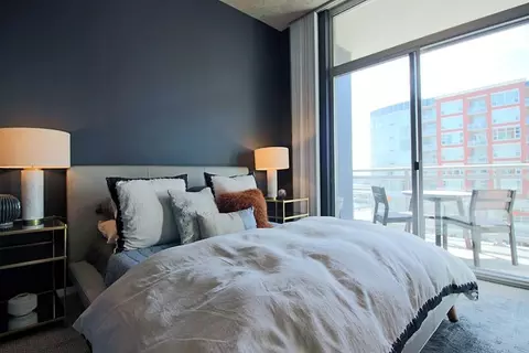150 W Roosevelt Rd #2-2, Chicago, IL 60605