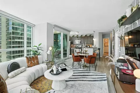 345 E Ohio St #2-2, Chicago, IL 60611