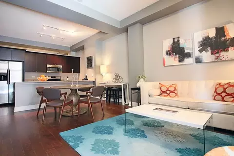 1935 S Wabash Ave #2-2, Chicago, IL 60616
