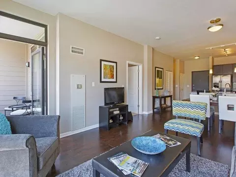 2300 S Michigan Ave #2-2, Chicago, IL 60616
