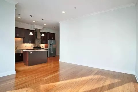 22 N Aberdeen St #2-2, Chicago, IL 60607