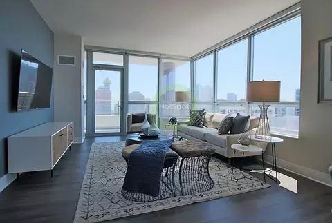 801 S Financial Pl #2-2, Chicago, IL 60605