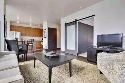 505 N State St #2-2-5, Chicago, IL 60654