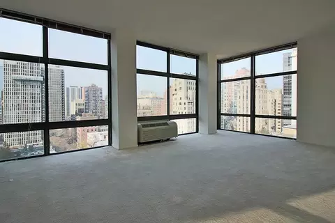 65 E Scott St #2-2, Chicago, IL 60610