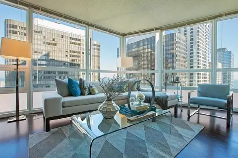 345 E Ohio St #3-3DEN, Chicago, IL 60611