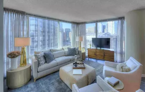 355 E Ohio St #3-2, Chicago, IL 60611