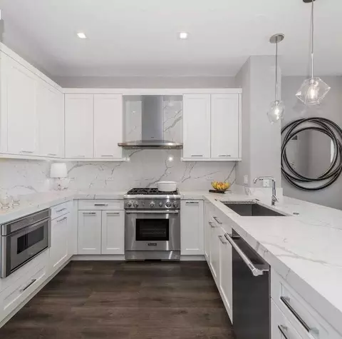300 N Canal St #3-3, Chicago, IL 60606