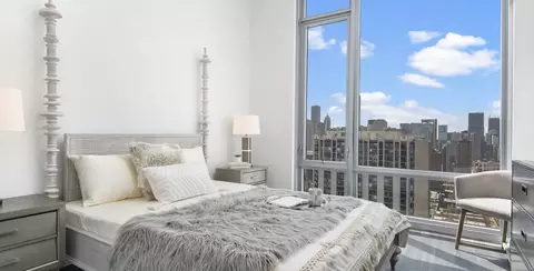 1201 N La Salle Dr #3-3, Chicago, IL 60610