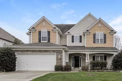 10816 Huntington Meadow Ln, Charlotte, NC 28273