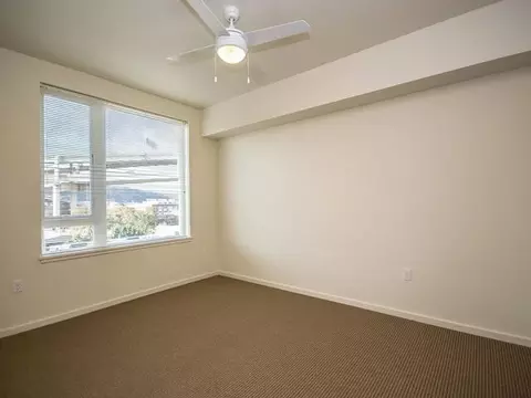 1650 NW 13th Ave, Portland, OR 97209