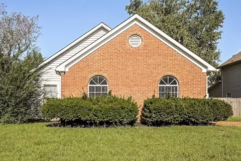 2730 River Bend Dr, Nashville, TN 37214