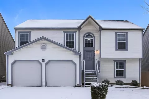 313 Effington Ln, Columbus, OH 43207