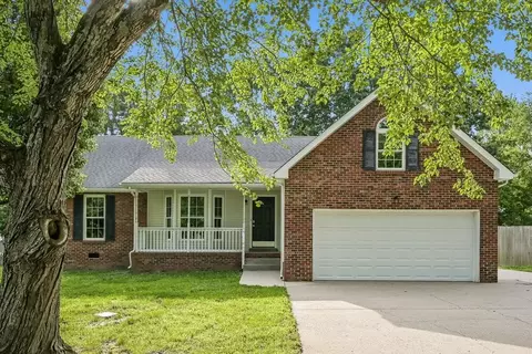 2017 Skyline Dr, Goodlettsville, TN 37072