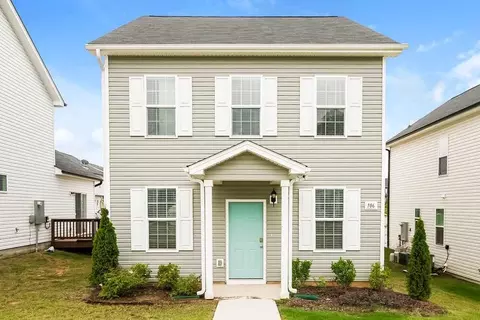 106 Rosemary St, Clayton, NC 27520