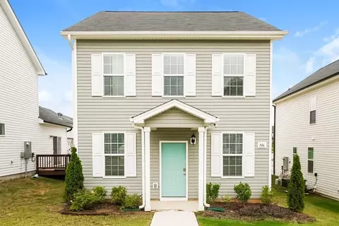 106 Rosemary St, Clayton, NC 27520